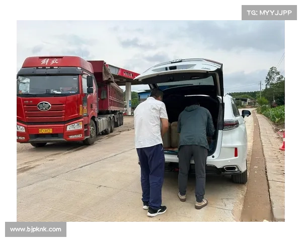 油费与过路费压缩收入:中国货车司机收入比美国低(货车司机利润率) 油费与过路费压缩收入:中国货车司机收入比美国低(货车司机利润率)