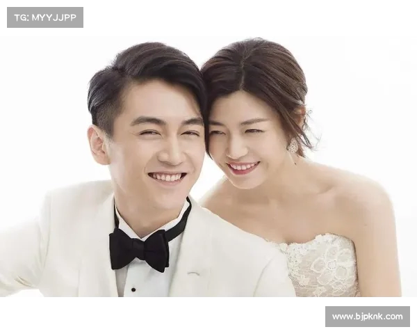 狗仔爆料陈晓宁可净身出户离婚,婚戒已摘下,离婚真相或曝光(陈晓宁 广电) 狗仔爆料陈晓宁可净身出户离婚,婚戒已摘下,离婚真相或曝光(陈晓宁 广电)