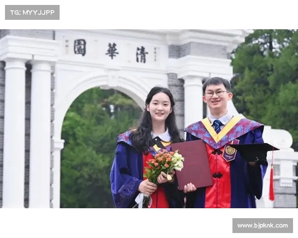 又甜又飒!清华博士情侣携手毕业,开启人生新篇章(清华博士含金量知乎) 又甜又飒!清华博士情侣携手毕业,开启人生新篇章(清华博士含金量知乎)